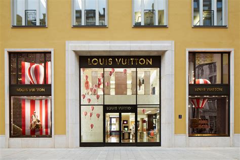 louis vuitton residenzpost|louis vuitton residenzpost münchen.